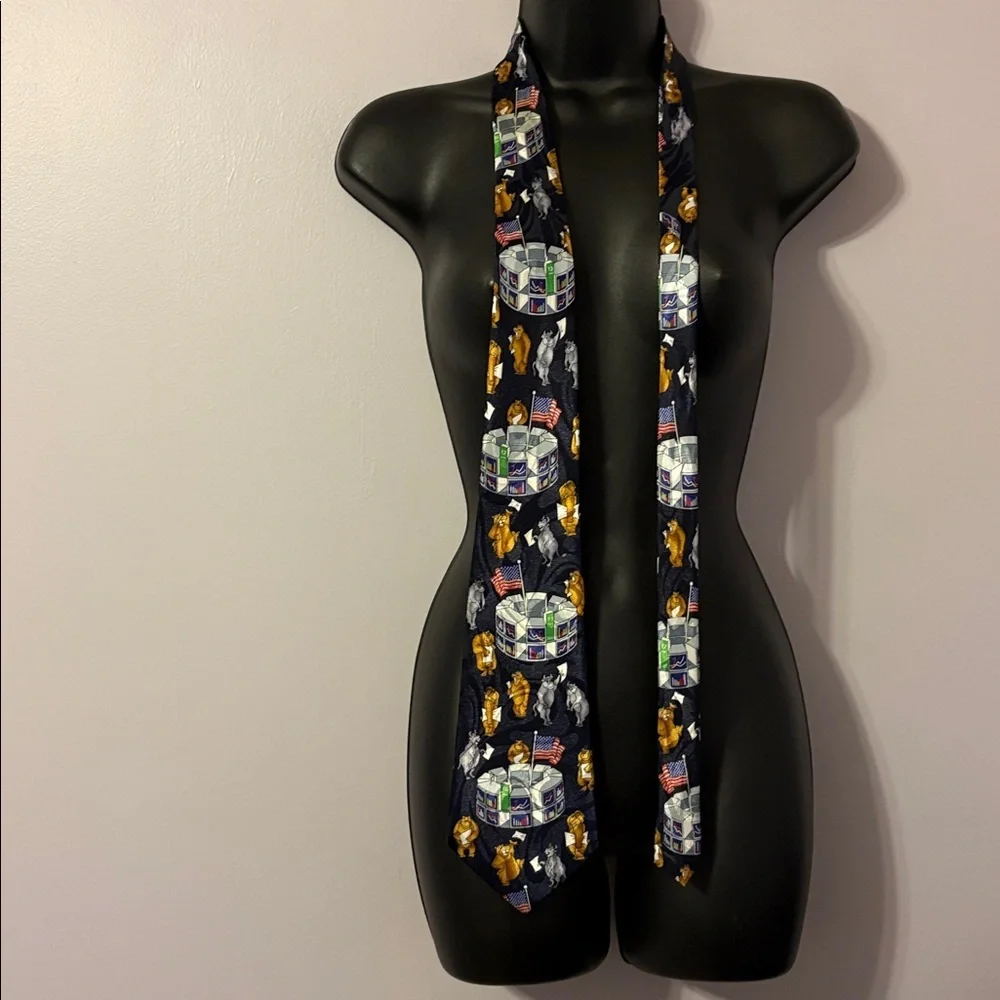 Fratello Vintage Stock Market Bulls and Bears Tie Necktie